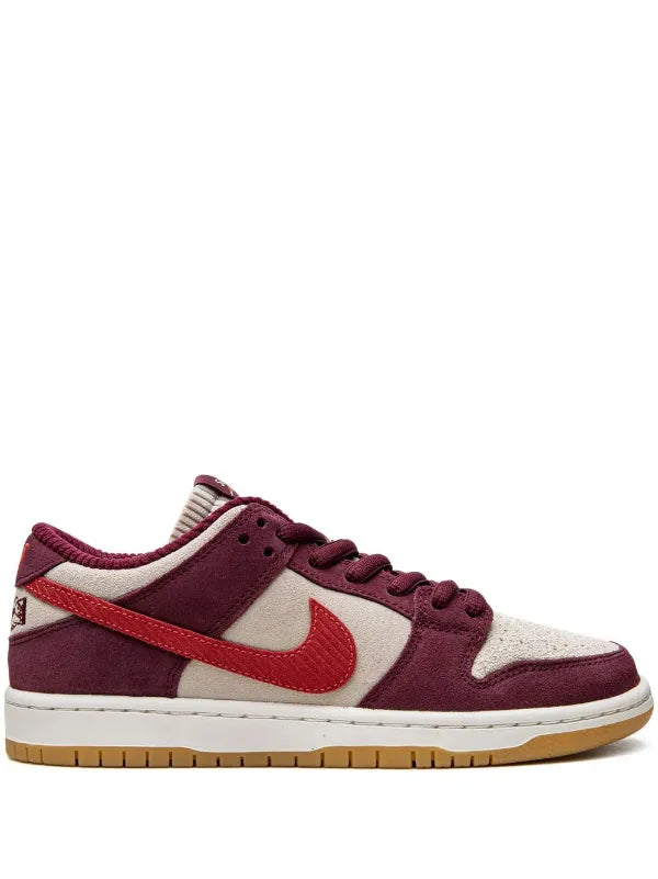 nike sb dunk low skate like a girl
