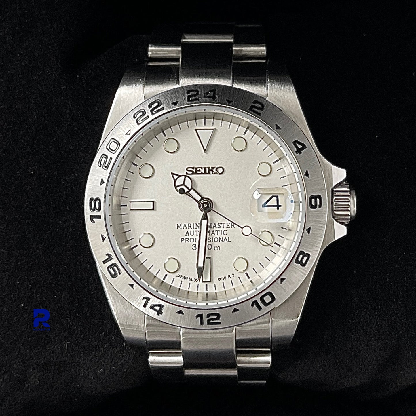 Seiko Mods Explorer II 'Polar'