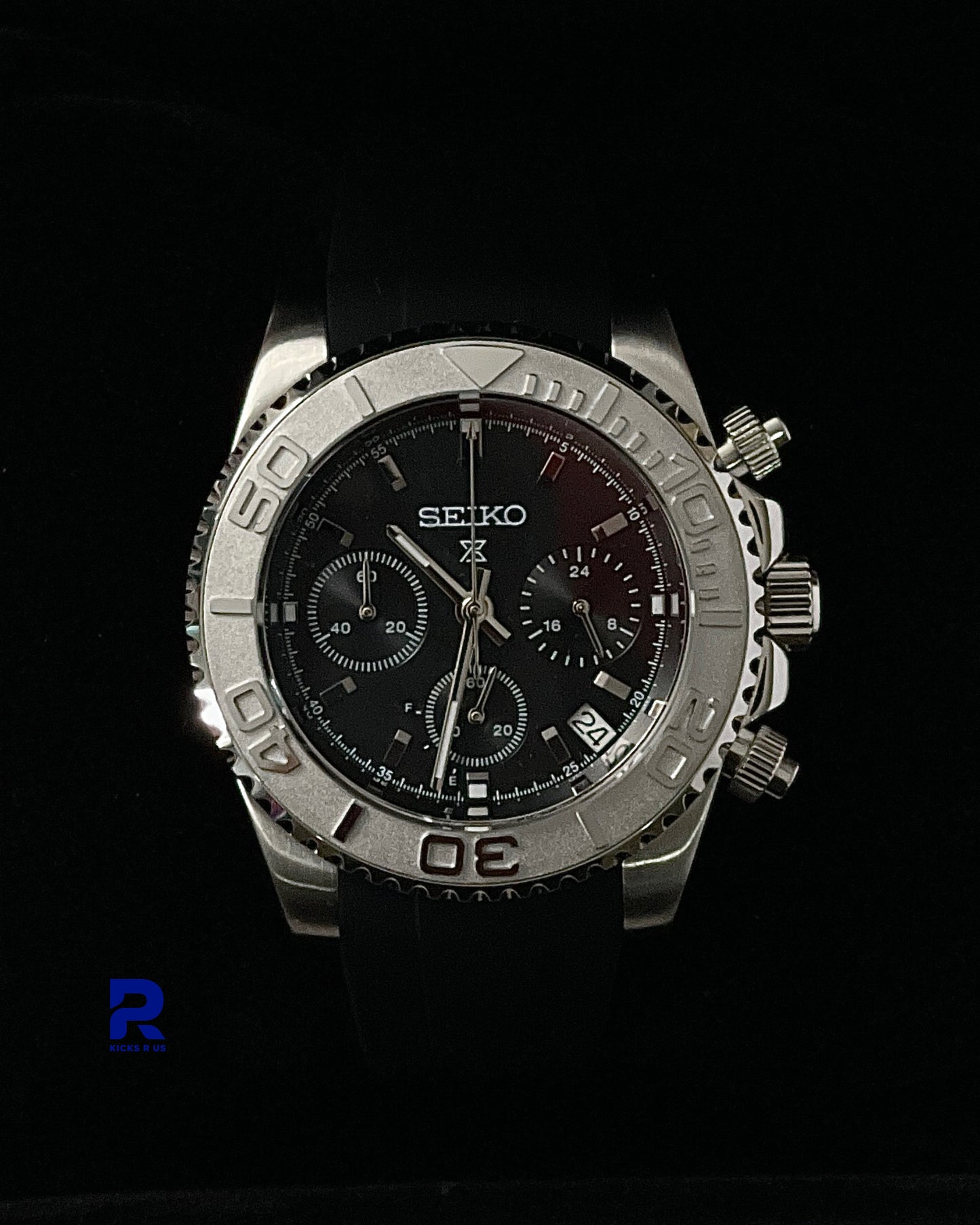 Seiko Mods Oyster Flex 'Black Dial'