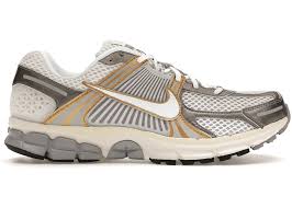 Nike Zoom Vomero 5 'Platinum Tint'11M