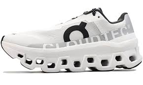 ONCLOUDMONSTER ALL WHITE