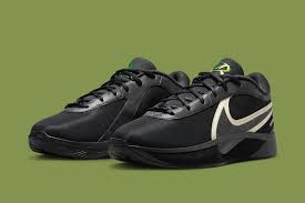 Nike Giannis Freak 6 LX “Black Label”